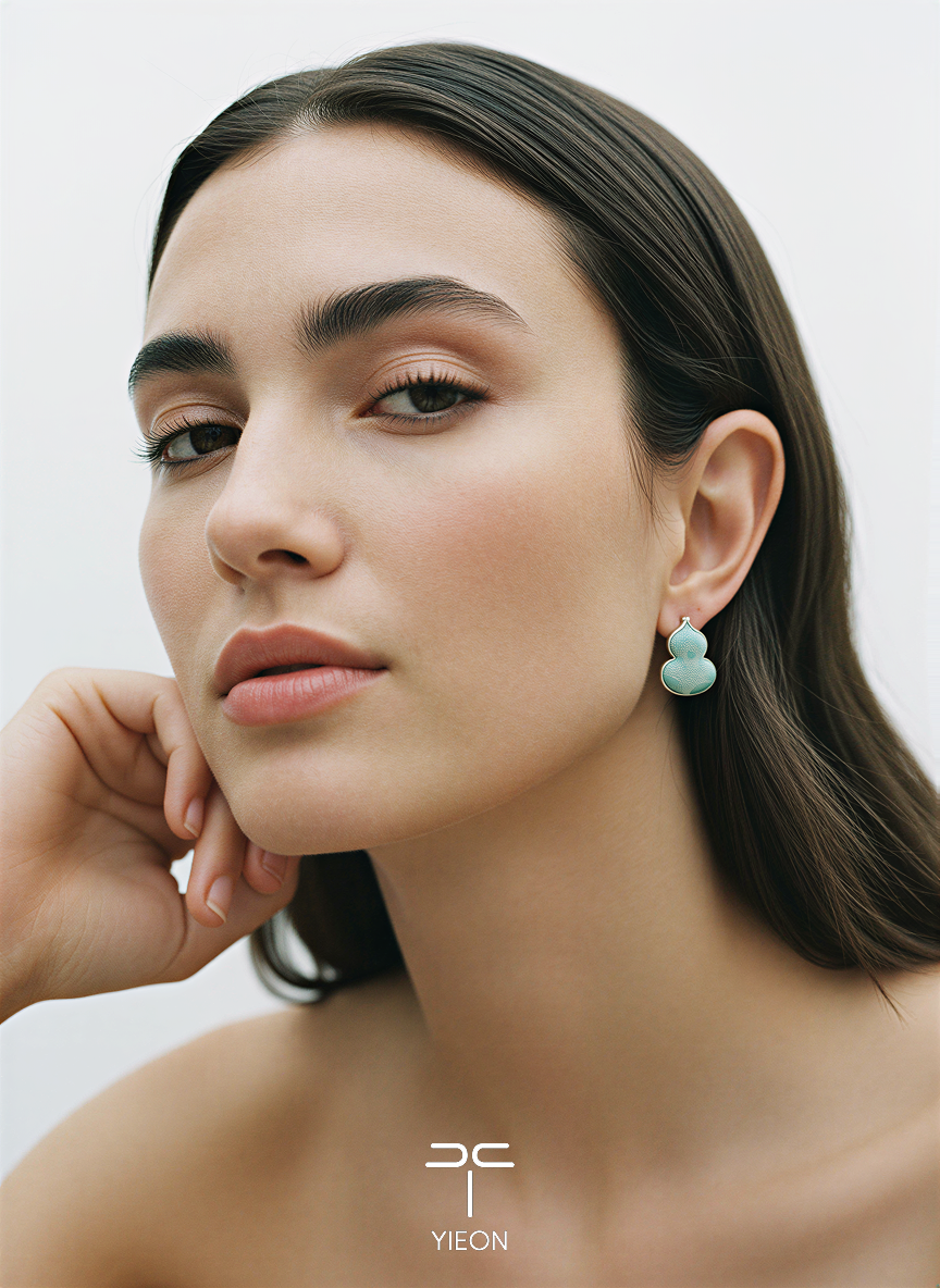 Peacock Green (Fulu) Song Brocade Ear Stud