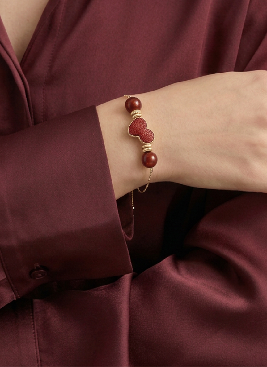 Blaze (Resonance) Kesi Bracelet worn by a model