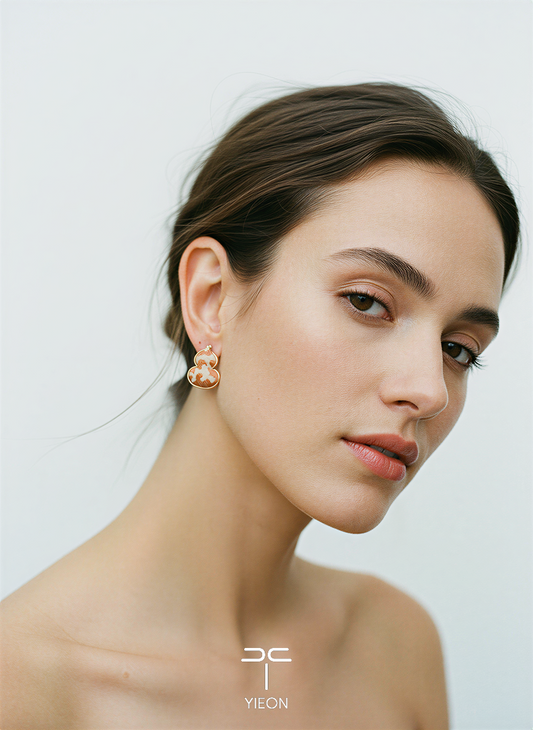 Entwined Lotus (Fulu) Song Brocade Ear Stud