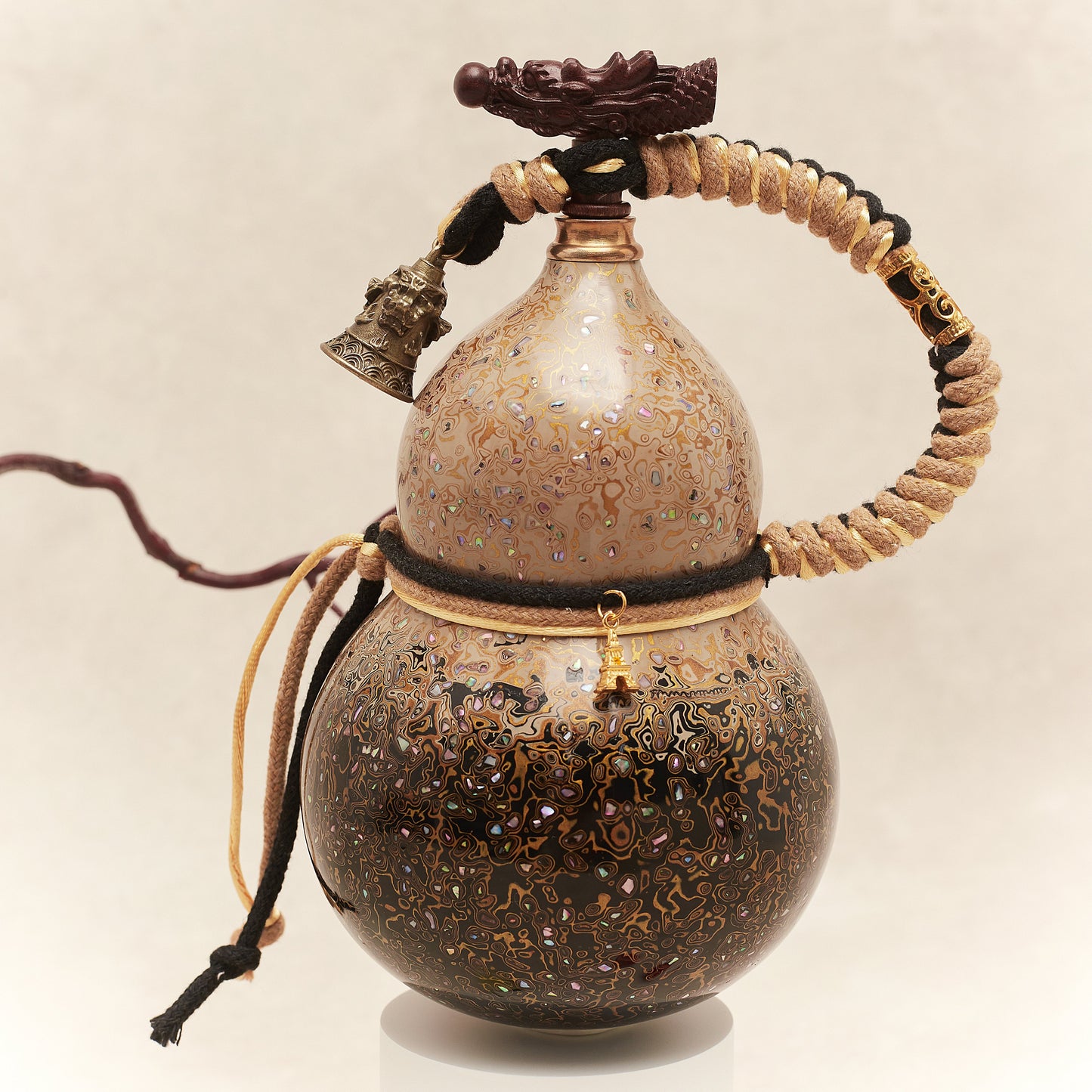 Dragon Daqi Lacquered Hand Painted Fulu Bottle