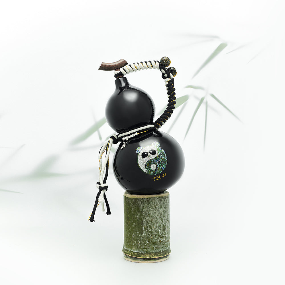 Tai Chi Panda Daqi Lacquered Hand Painted Fulu Bottle