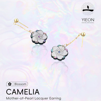 Camellia (Blossom) Mother-of-Pearl Lacquer Earring
