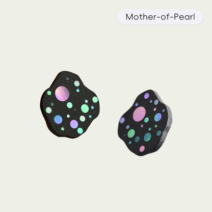 Planet Mother-of-Pearl Lacquer Ear Stud
