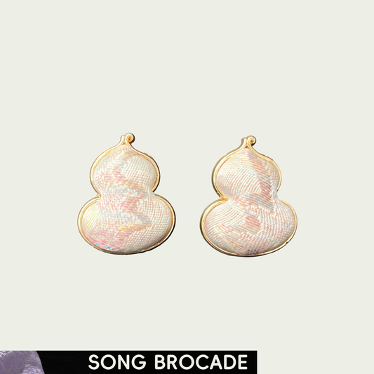 Blush (Fulu) Song Brocade Ear Stud
