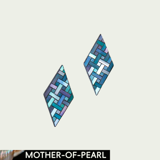 Diamond Cipher Light (Neon Code) Mother-of-Pearl Lacquer Ear Stud