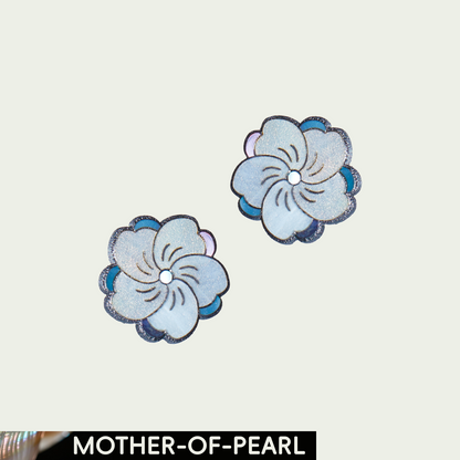 Camellia (Blossom) Mother-of-Pearl Lacquer Ear Stud