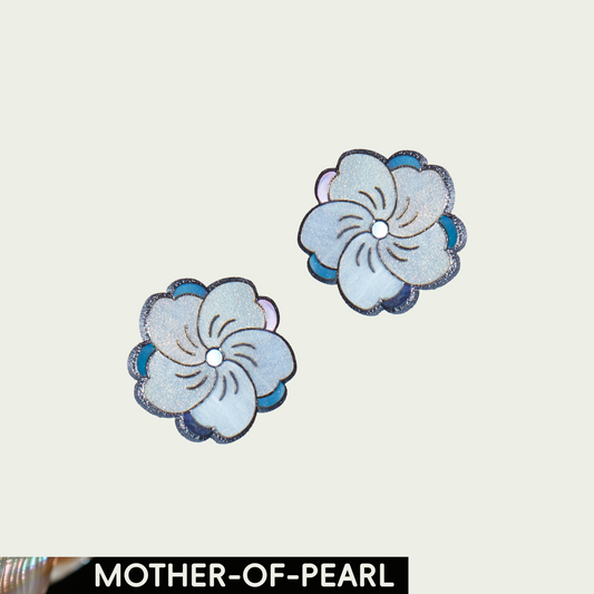 Camellia (Blossom) Mother-of-Pearl Lacquer Ear Stud