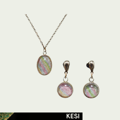 Oval Hue Kesi Necklace & Earring Set