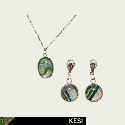 Oval Hue Kesi Necklace & Earring Set