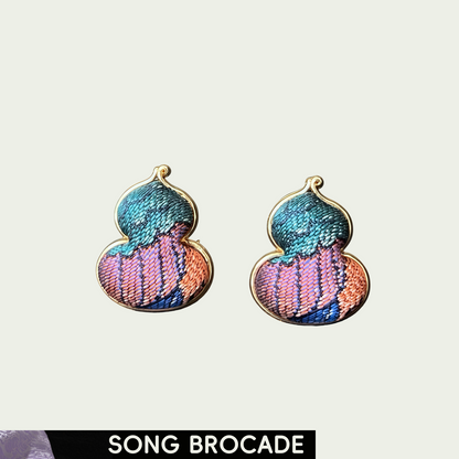 Pluma (Fulu) Song Brocade Ear Stud