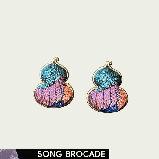 Pluma (Fulu) Song Brocade Ear Stud