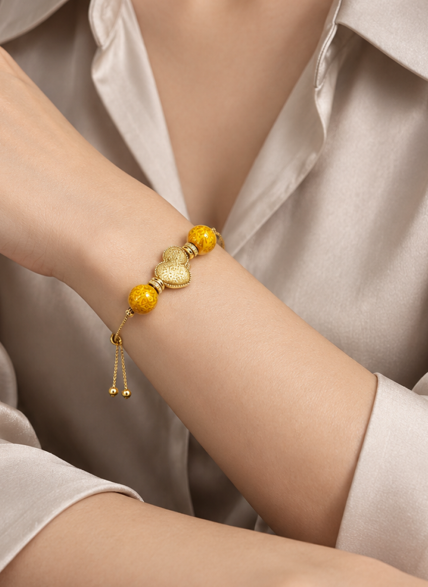 Warmth (Resonance) Kesi Bracelet worn by a model