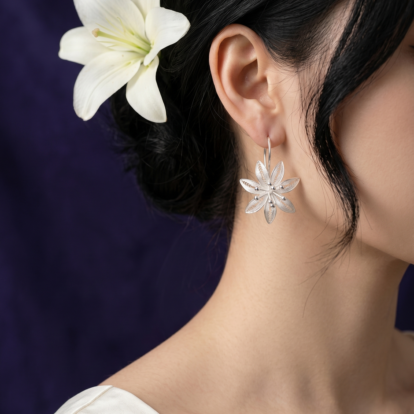 Lily (Blossoms) Filigree Inlay Ear Stud