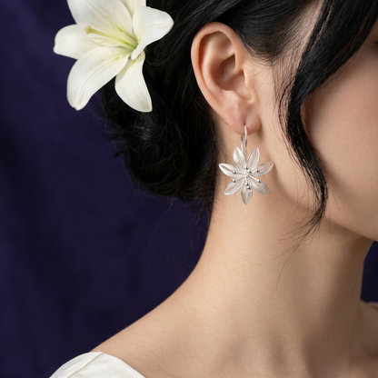 Lily (Blossoms) Filigree Inlay Ear Stud