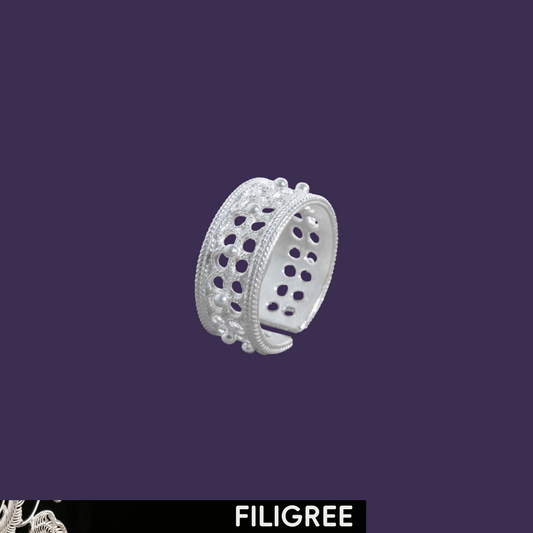 European Memory adjustable silver filigree ring with Colosseum-inspired arches