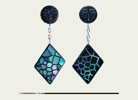 Tethys Mother-of-Pearl Inlay Earring